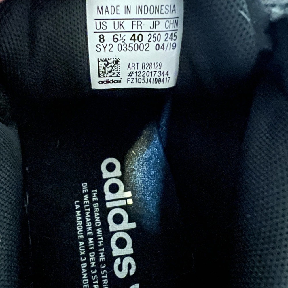 Adidas - Picture 6 of 6